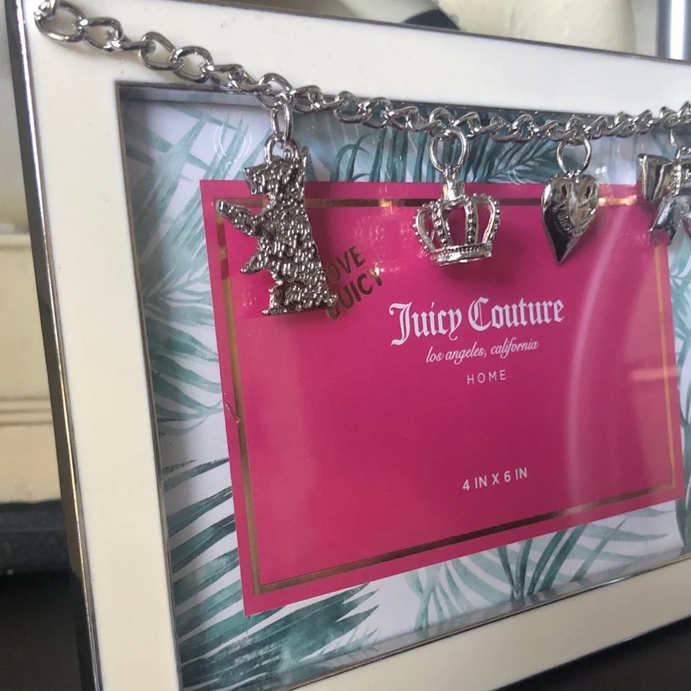 NEW Juicy Couture Cream Frame with 4 Silver Charms & Chain